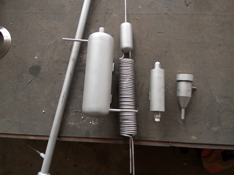 反應器、小罐