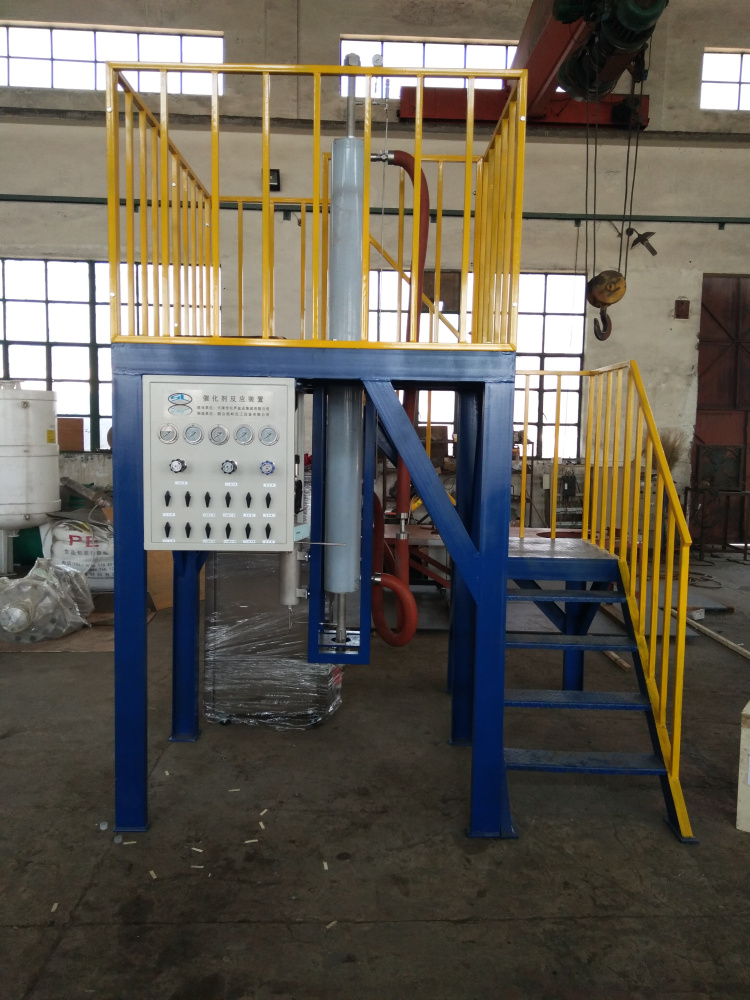 催化劑反應裝置